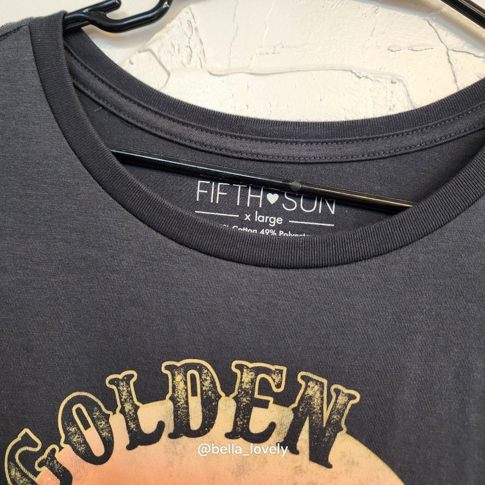 Fifth Sun Tee with Golden Hour Graphic - Picture 2 of 3